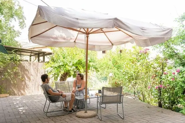 Tek Büyük Yataklı Oda, Bahçe Manzaralı (n. 5)