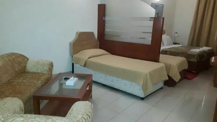 Deluxe Üç Kişilik Oda