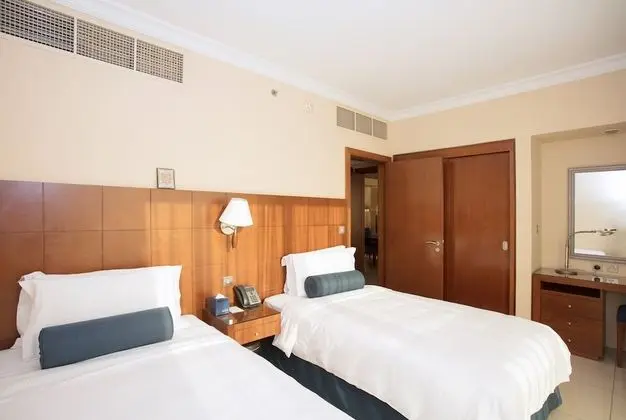 Süit, 2 Yatak Odası, Şehir Manzaralı (King Bed and Twins)