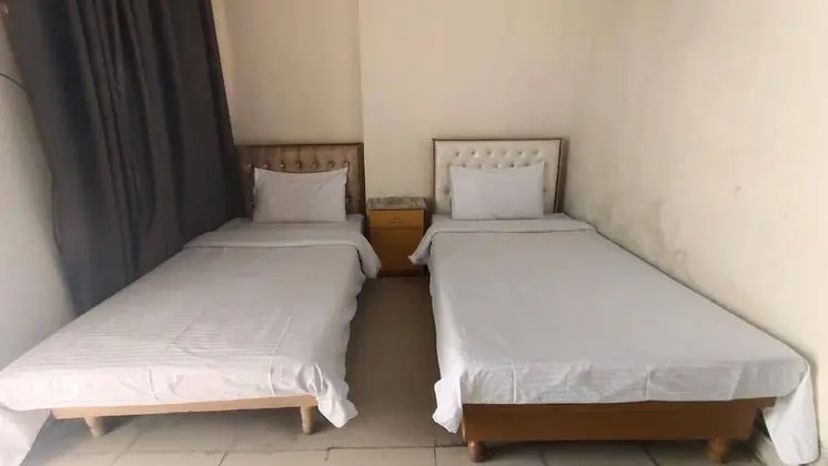 Standard Tek Büyük Yataklı Oda