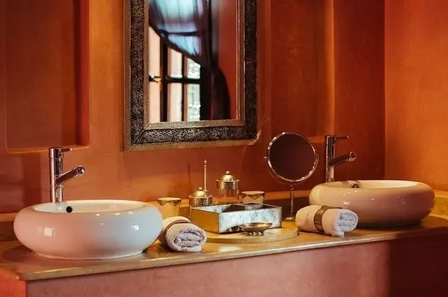 Deluxe Süit, Havuz Kullanımı