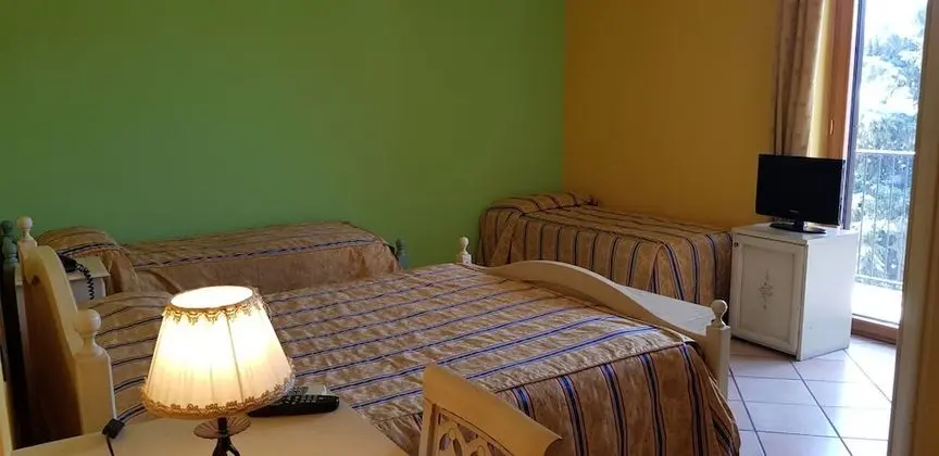 Family Dört Kişilik Oda