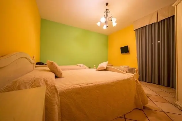 Family Dört Kişilik Oda