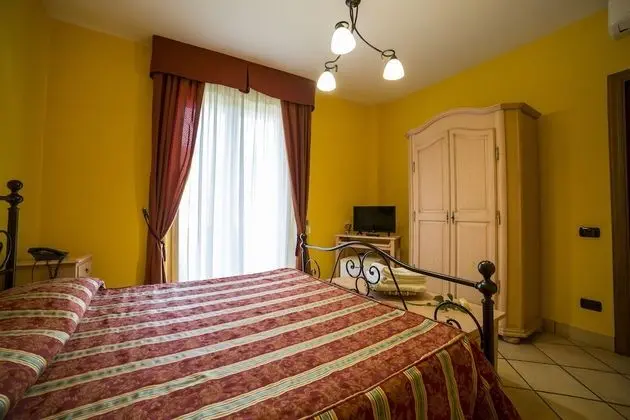 Family Üç Kişilik Oda