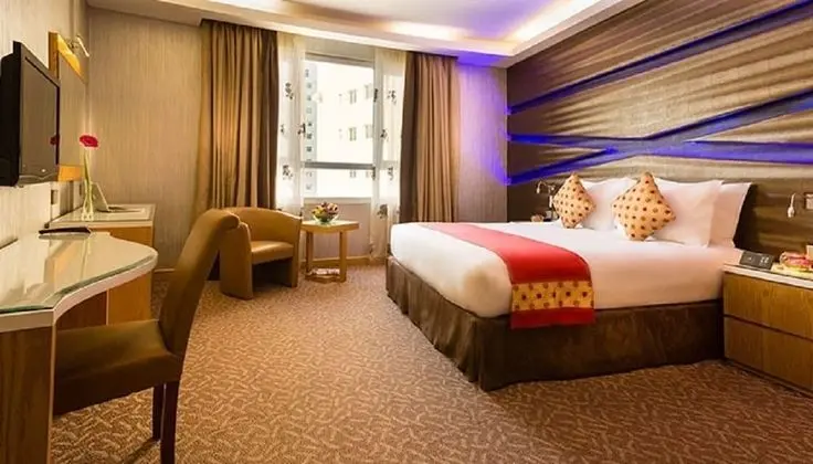 Deluxe King room