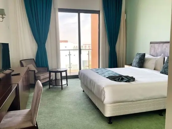 Superior Oda, Sigara İçilmez, Havuz Manzaralı