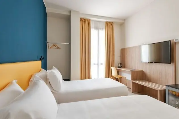 Tek Büyük veya İki Ayrı Yataklı Oda