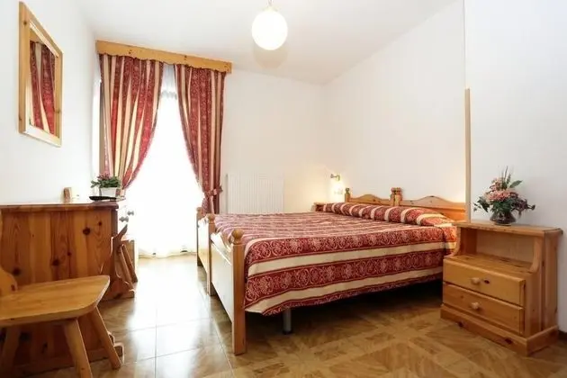 Tek Büyük veya İki Ayrı Yataklı Oda, Balkon