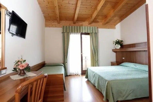 Üç Kişilik Oda, Balkon