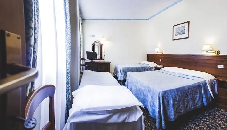 Dört Kişilik Oda