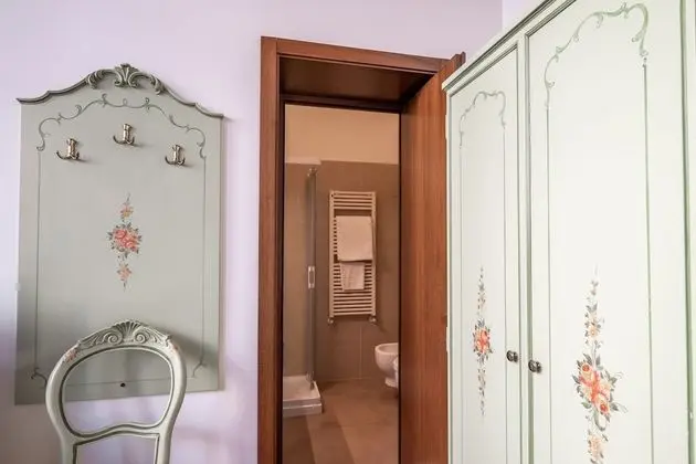 Standard Tek Büyük veya İki Ayrı Yataklı Oda, Kanal Manzaralı