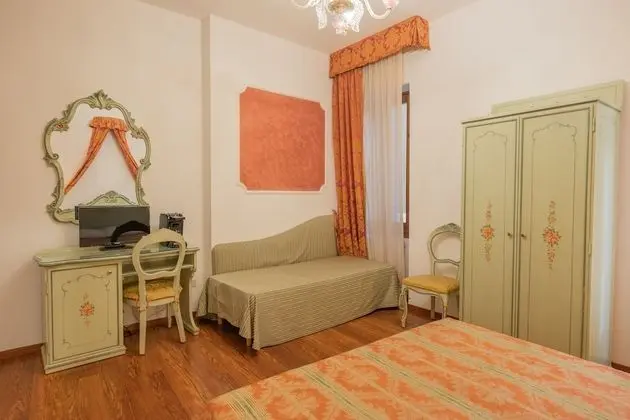 Standard Üç Kişilik Oda