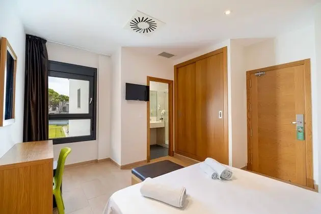 Tek Büyük veya İki Ayrı Yataklı Oda