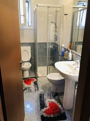 Tek Büyük Yataklı Oda, Ortak Banyo, Şehir Manzaralı