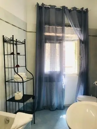 Camera Quadrupla (ROMEO) Bagno Privato Esterno