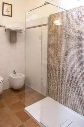 Tek Büyük Yataklı Oda, Balkon, Deniz Manzaralı