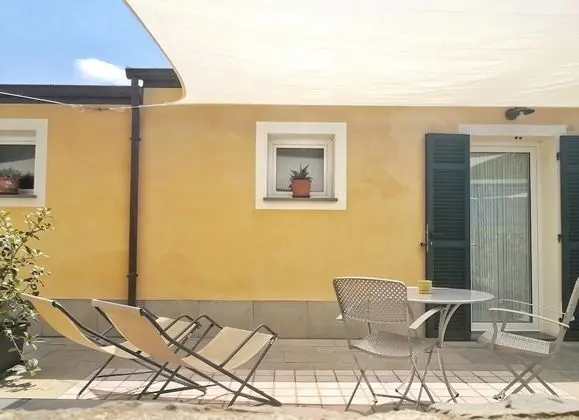 Tek Büyük Yataklı Oda, Teras, Tepe Manzaralı