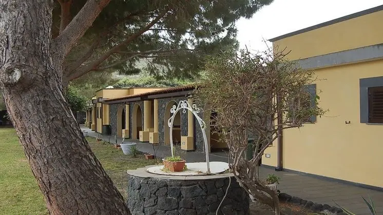Comfort Tek Büyük veya İki Ayrı Yataklı Oda, 1 Yatak Odası, Sigara İçilmez, Bahçe Manzaralı
