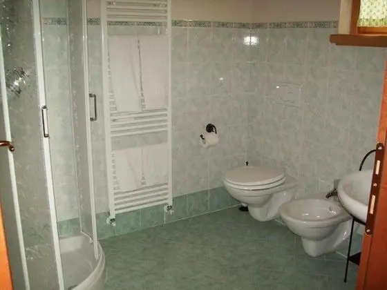 Üç Kişilik Oda