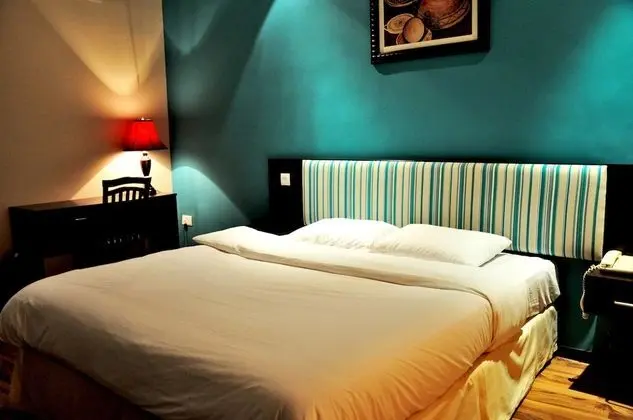 Deluxe Tek Büyük Yataklı Oda