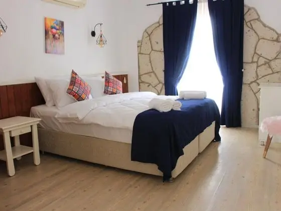 Suite, Havuz Manzaralı, Balkonlu