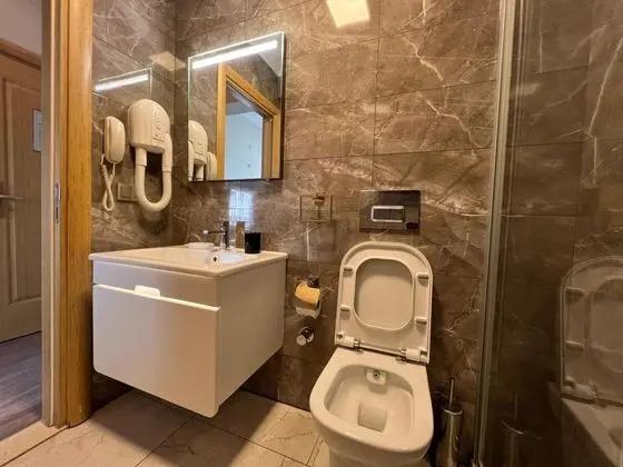 Çift Kişilik, Şehir Manzaralı, Fransız Balkonlu