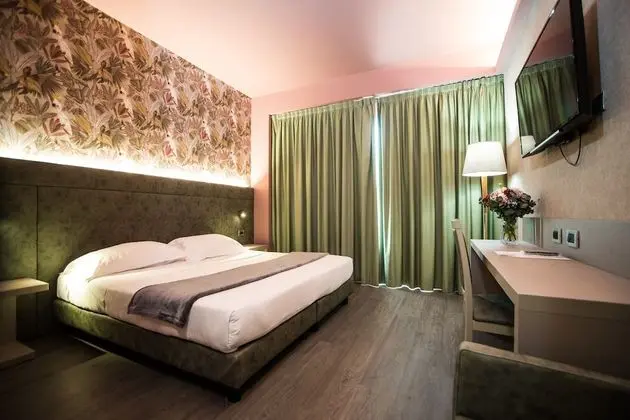 Comfort Tek Büyük veya İki Ayrı Yataklı Oda