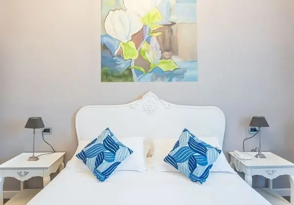 Comfort Tek Büyük veya İki Ayrı Yataklı Oda