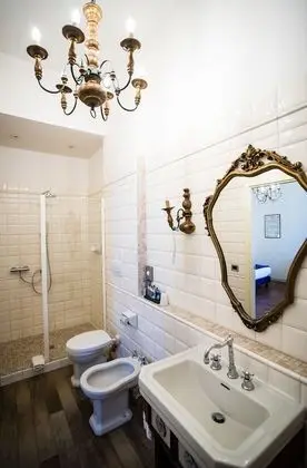 Superior Büyük Yataklı Tek Kişilik Oda