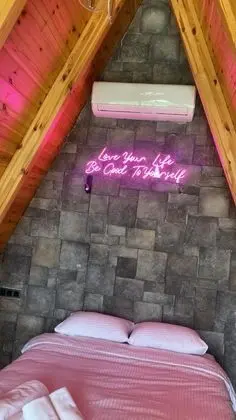 Bungalow 2+1 Oda, Göl Manzaralı, Özel Havuzlu