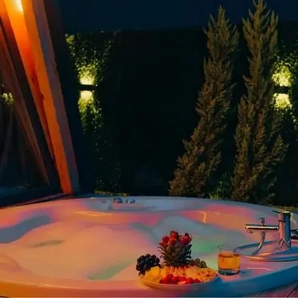 Bungalow 2+1 Oda, Göl Manzaralı, Özel Havuzlu