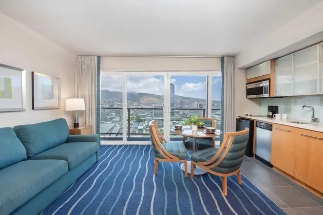 Süit, 1 Yatak Odası, Dağ Manzaralı (Waikiki Tower - Resort Fee Included)