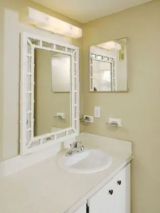 Condo, 2 Bedrooms, 2 Bathrooms, Sea Facing