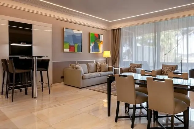 Home Suite Premium 2 Bedroom