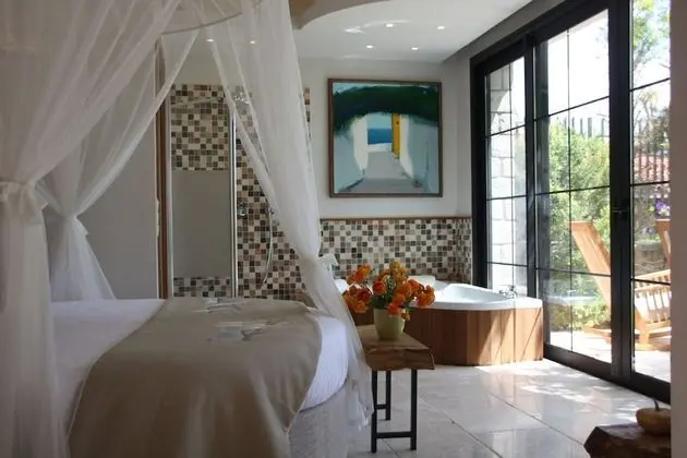 Jakuzi Suite (Garden)