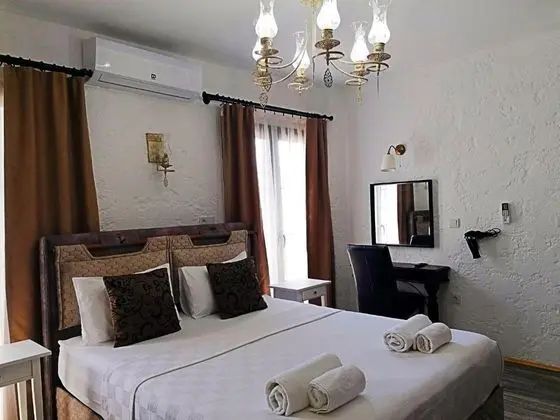 Deluxe Oda-Sigara İçilmez, Bahçe Manzaralı, 1. Kat