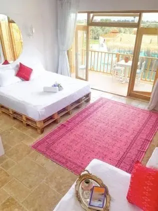 Standard Oda Havuz Manzaralı