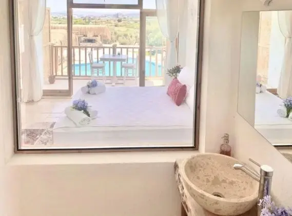 Standard Oda Havuz Manzaralı