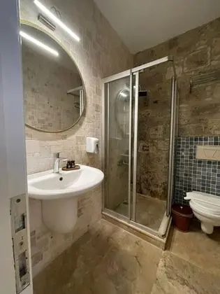 Ekonomik Oda, Sokak Manzaralı, Giriş Katı