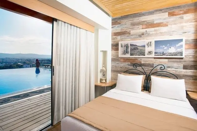 https://images.etstur.com/files/images/hotelImages/TR/53169/l/Villa-Renk-Otel-Alacati-Oda-301485.jpg