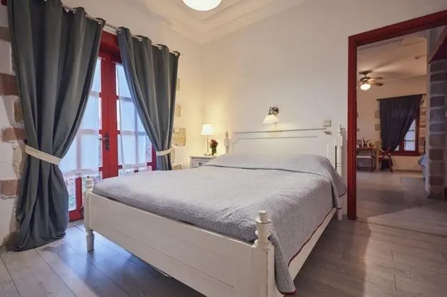 Triple, Bahçe Manzaralı