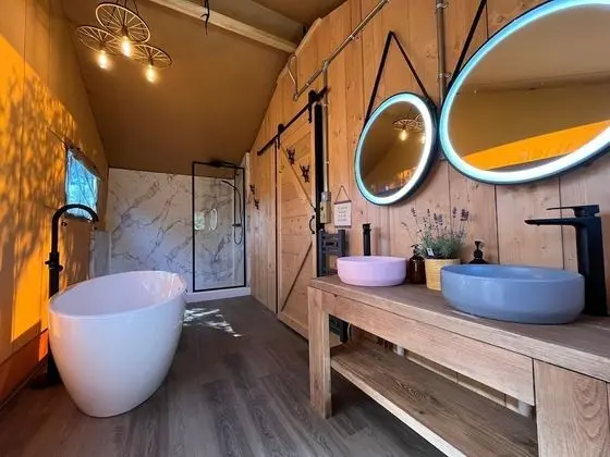 Luxury Çadır, Sıcak Su Havuzu, Bahçe Manzaralı
