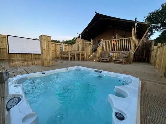 Luxury Çadır, Sıcak Su Havuzu, Bahçe Manzaralı