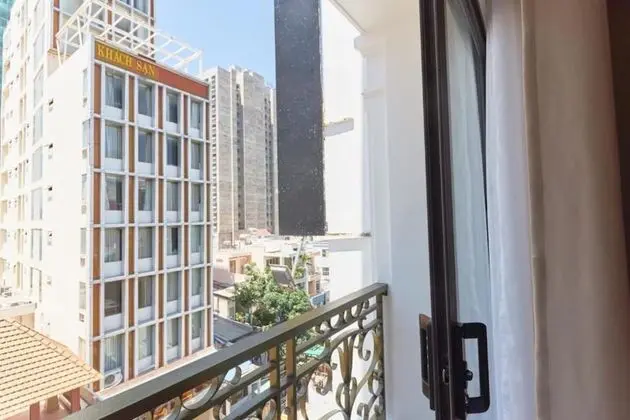 Dört Kişilik Oda, Balkon