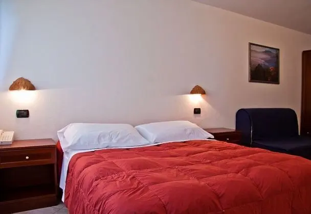 Tek Büyük veya İki Ayrı Yataklı Oda