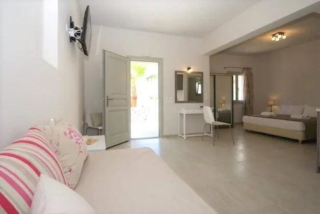 Standard Stüdyo, Havuz Manzaralı (3 Adults)