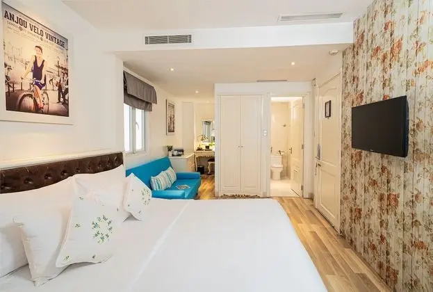 Executive with 2 bathroom - Rooftop Sauna & Jacuzzi Included