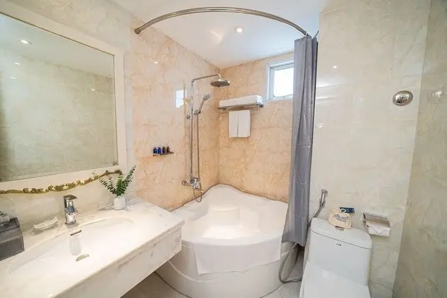 Executive with 2 bathroom - Rooftop Sauna & Jacuzzi Included