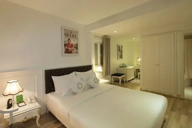 Executive with 2 bathroom - Rooftop Sauna & Jacuzzi Included