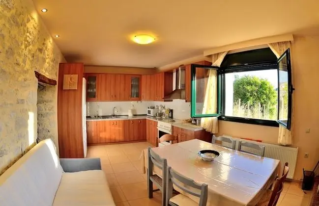 Villa, Bahçe Manzaralı